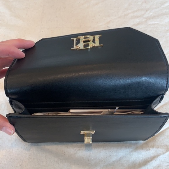 Badgley Mischka Flap Front Crossbody Black NEW - Picture 8 of 12